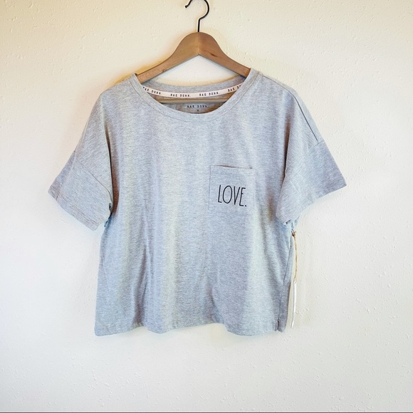 Rae Dunn Tops - Rae Dunn Women’s LOVE Cropped Tee Size Medium NWT